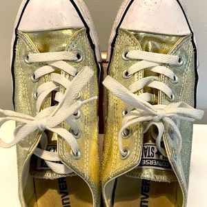 Gold All Star Converse, good condition size 8.5, great with jeans